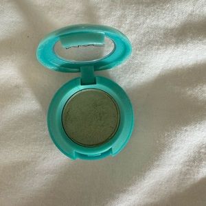 Aquavert limited edition eyeshadow